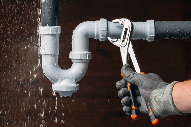 Professional Water Heater Repair technician working in Fortescue, NJ